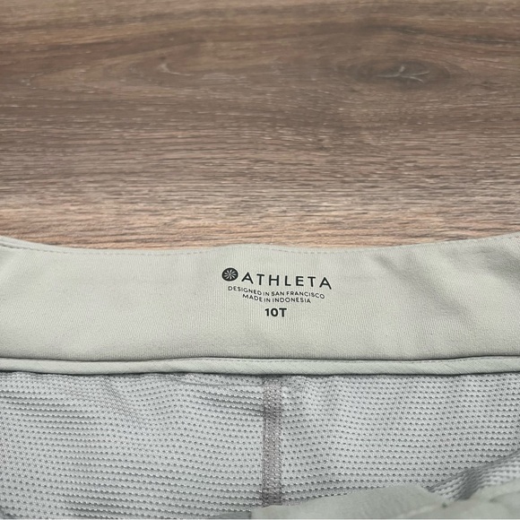 NWT Athleta Trekkie Skort Silver Grey SVGR Size 10 Tall - Picture 3 of 10